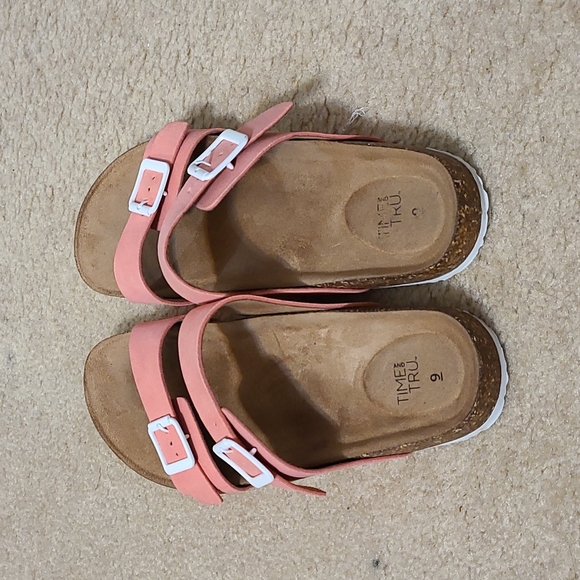 Accessories - Picture 3 of 4